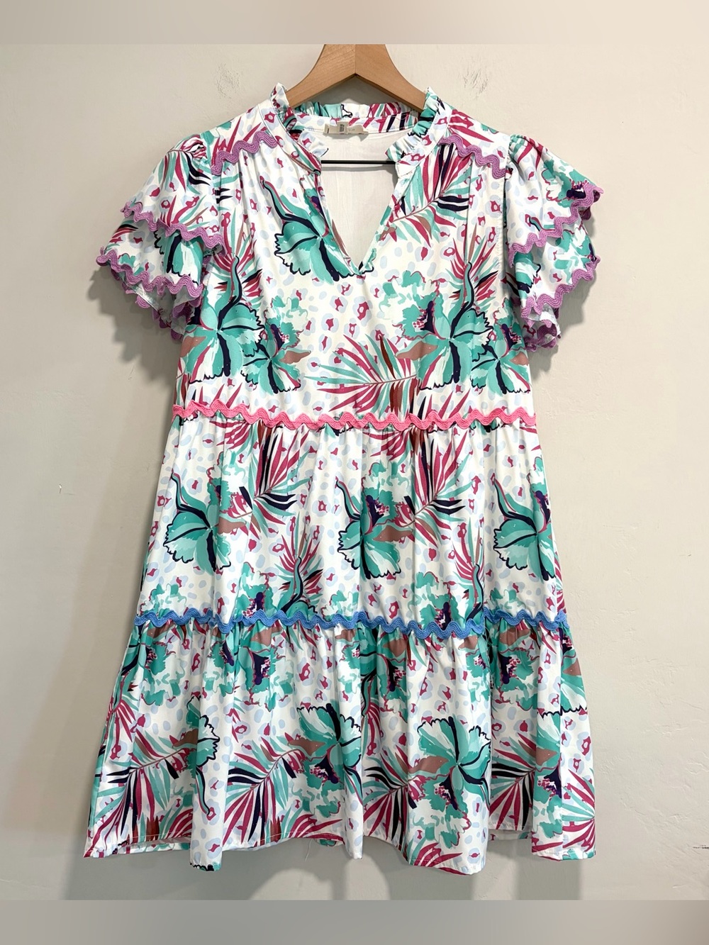 Entro Ruffle Short Sleeve Floral Ric Rac Trim Dress - Picture 2 of 12